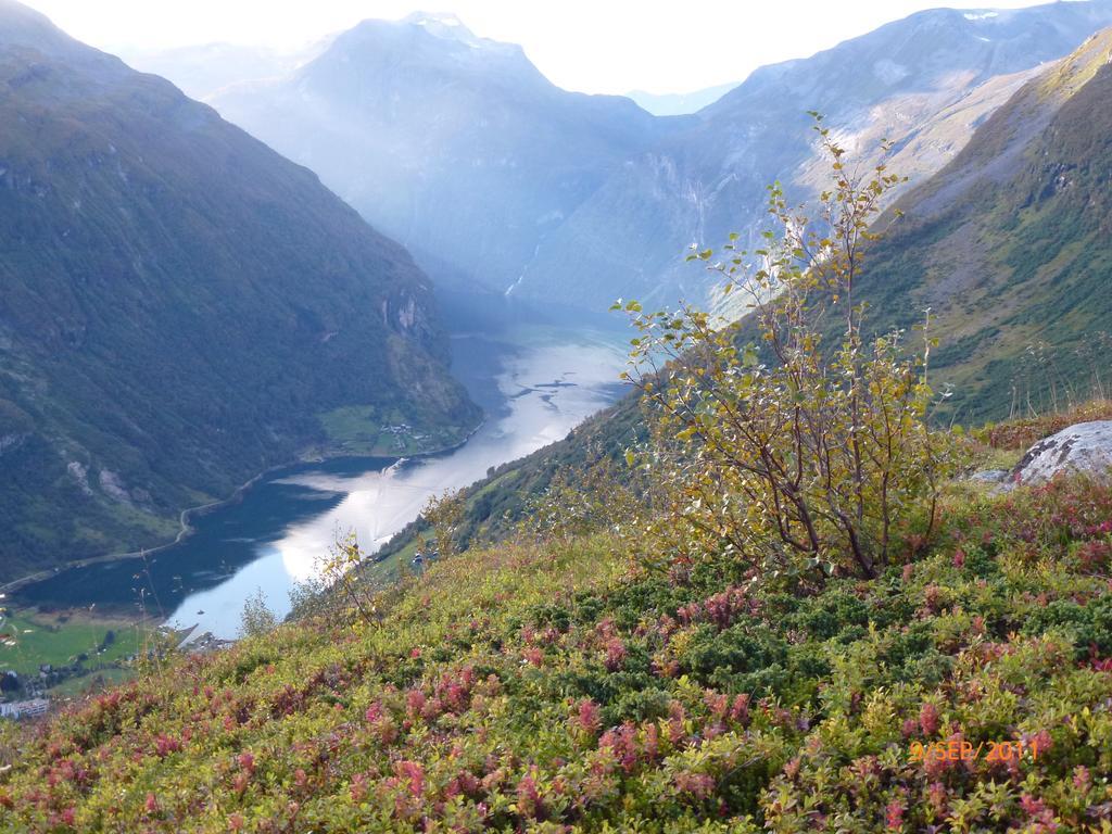 Hole Hytter Geiranger Exterior photo